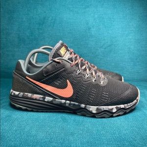 Nike Dual Fusion Trail 2 Women’s SZ 9